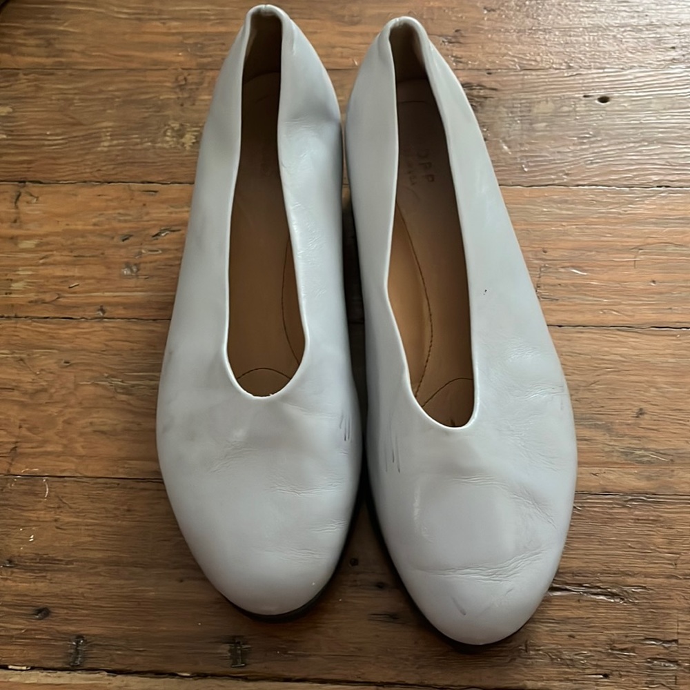 Hopp Studios Flat Light Grey Shoes